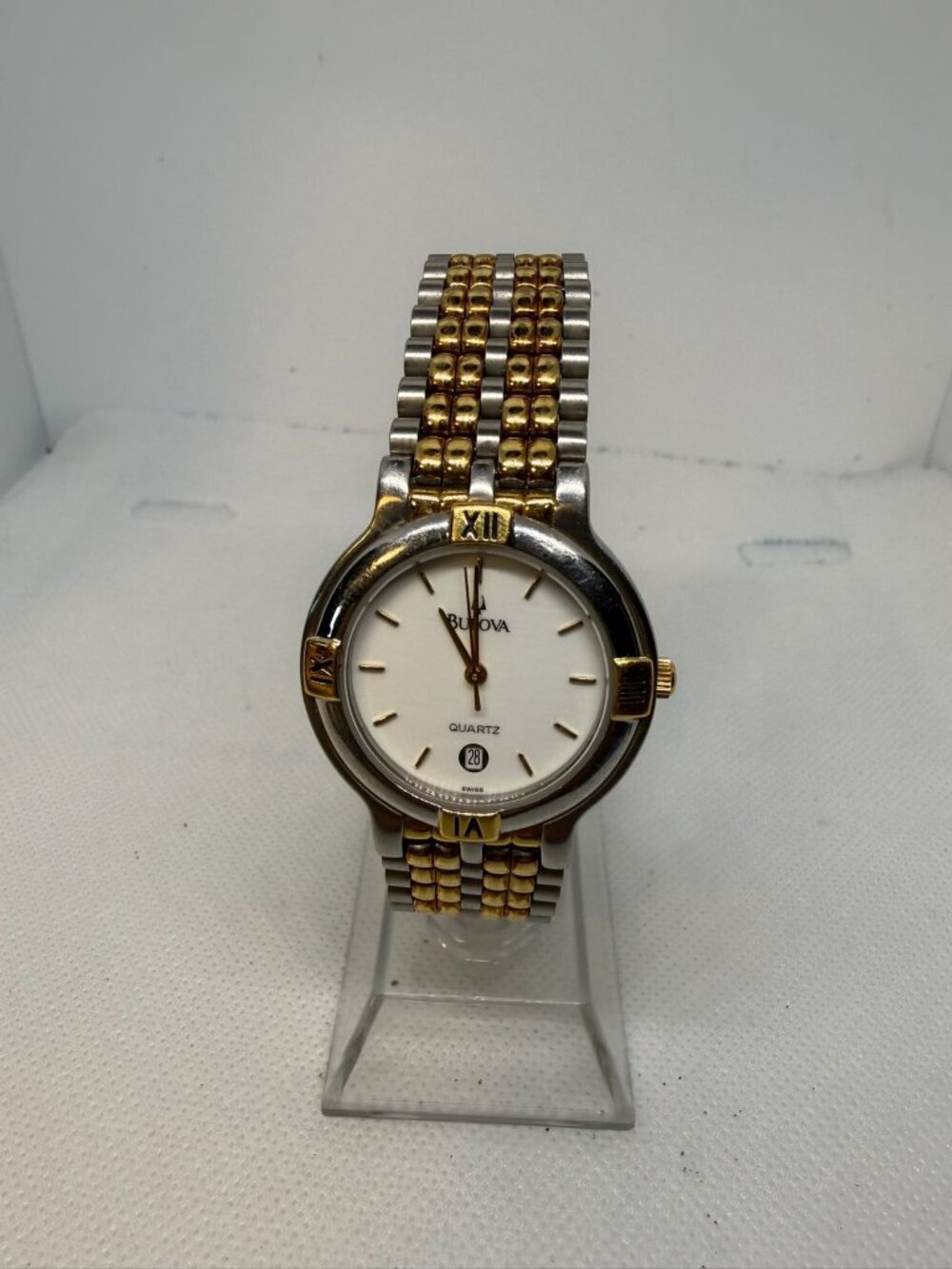 Bulova Quartz Men's Two-Tone Stainless Steel Gold White Dial Bracelet Watch